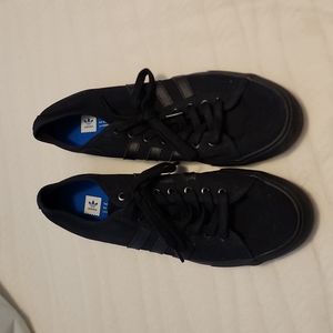 Mens Adidas shoes black